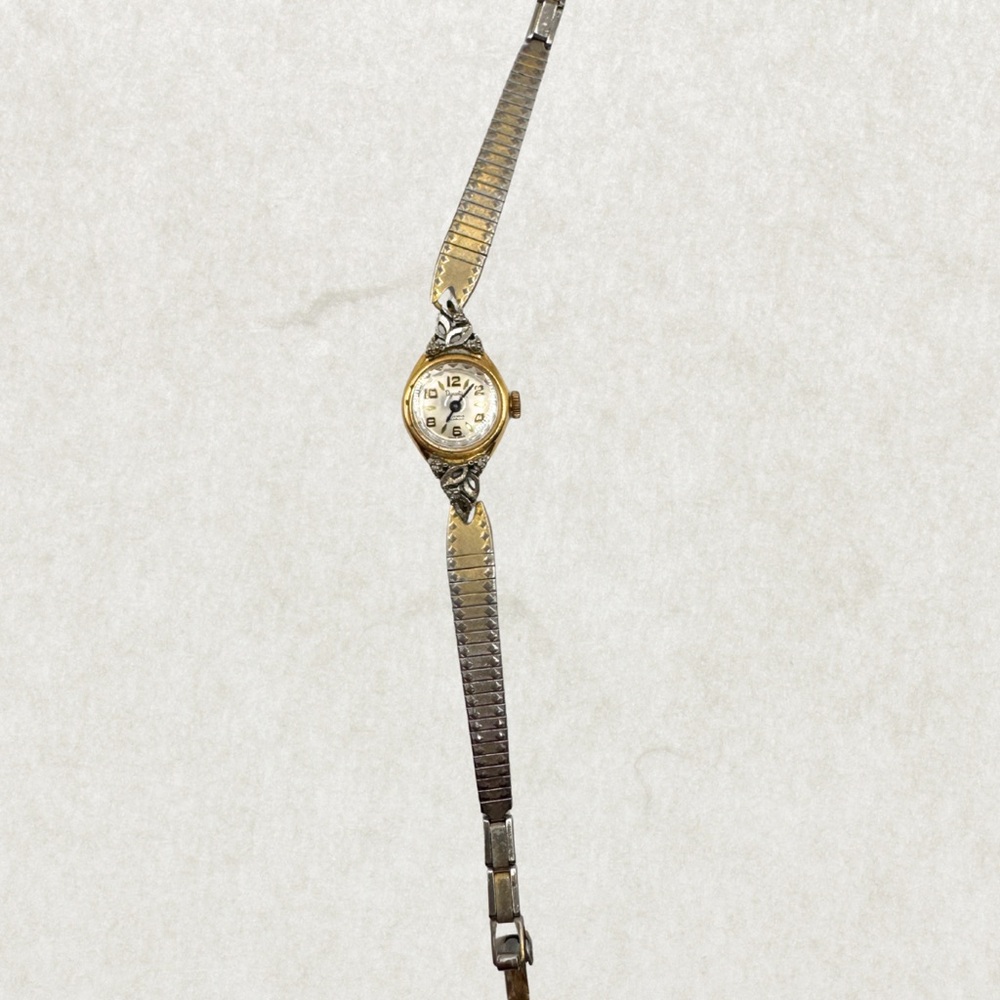 Vintage Dynasty Ladies’ Watch – Two-Tone, Mechanical, Excellent Condition